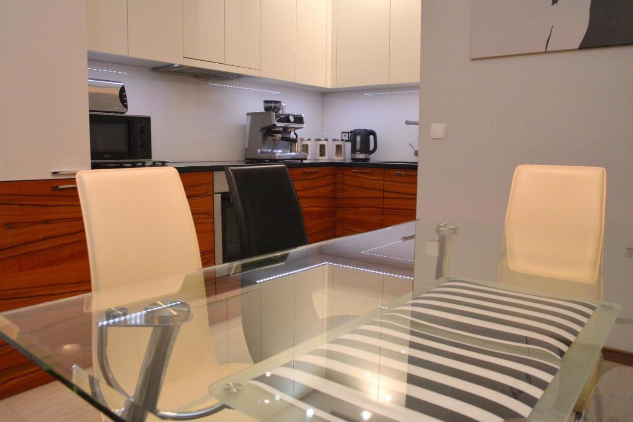 Azyl Apartments Βαρσοβία Εξωτερικό φωτογραφία